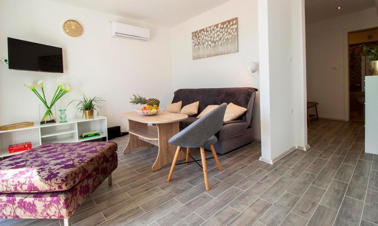 Hill Apartment With Private Pool Kučine Zewnętrze zdjęcie