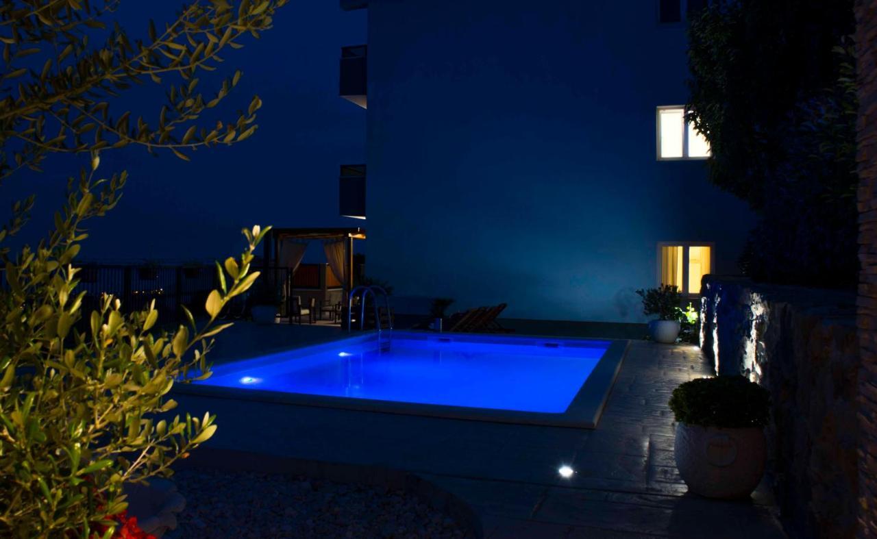 Hill Apartment With Private Pool Kučine Zewnętrze zdjęcie