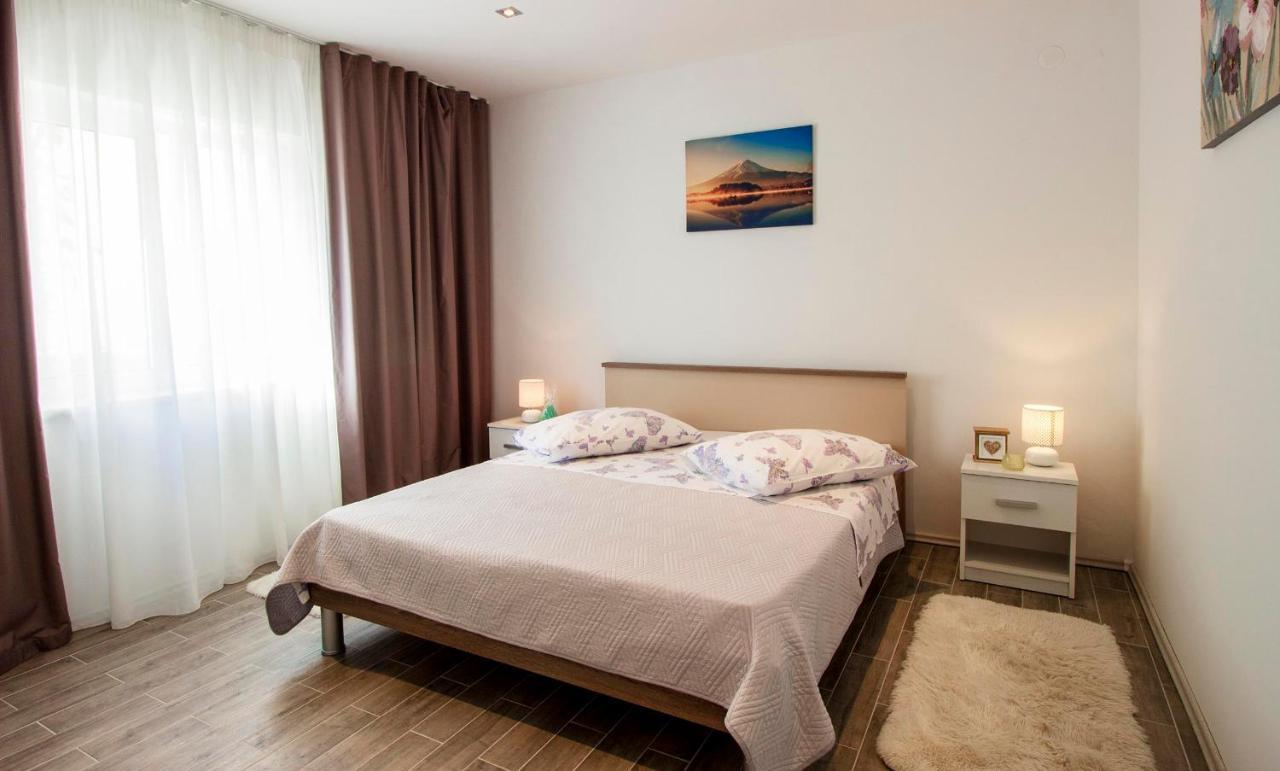 Hill Apartment With Private Pool Kučine Zewnętrze zdjęcie