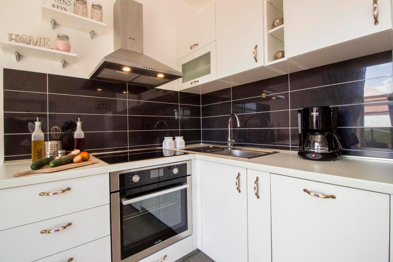 Hill Apartment With Private Pool Kučine Zewnętrze zdjęcie